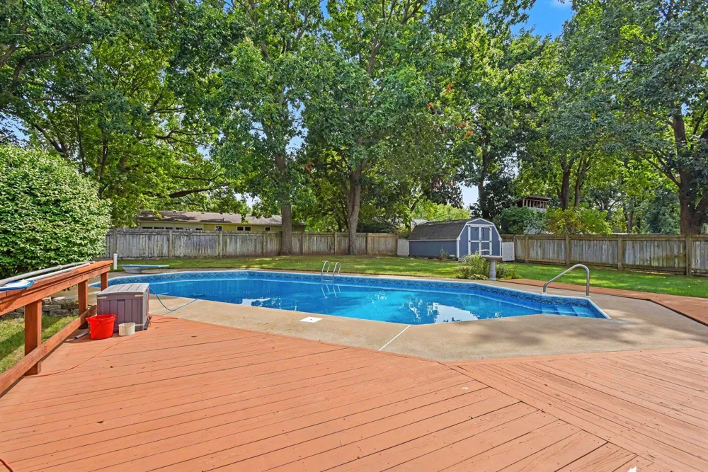 5482 Lindenwood Street Kalamazoo, MI 49004