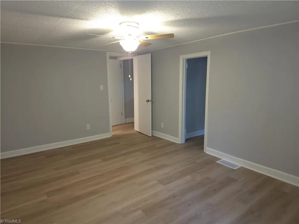 855 Mcgregor Road Winston-Salem, NC 27103
