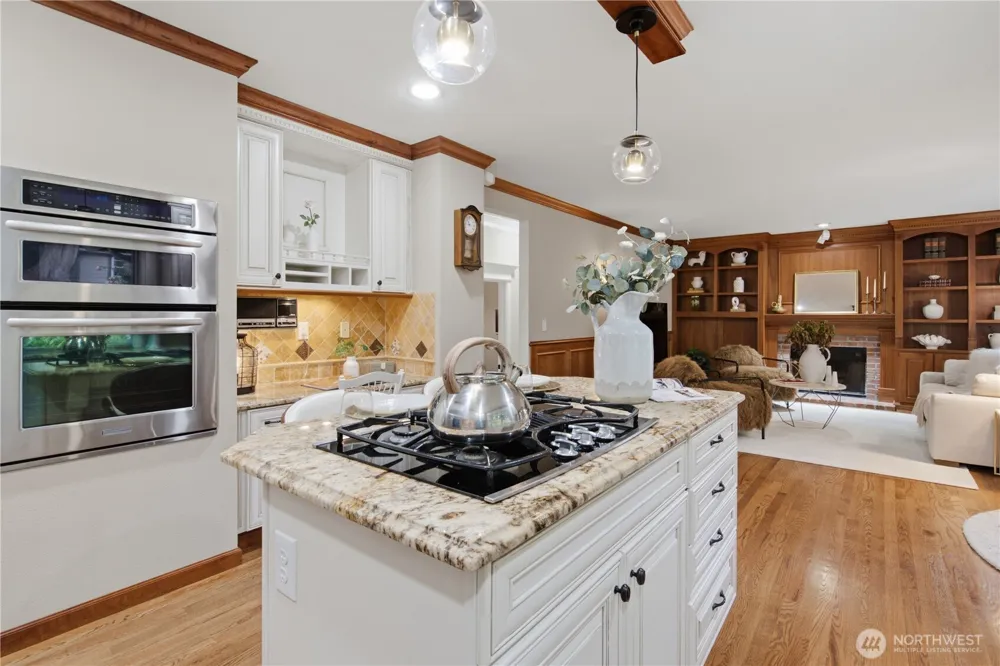 15430 SE 67th Pl Bellevue, WA 98006