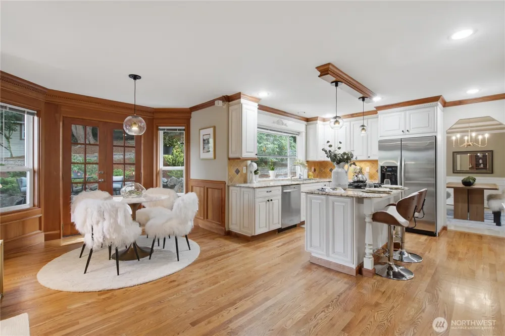 15430 SE 67th Pl Bellevue, WA 98006