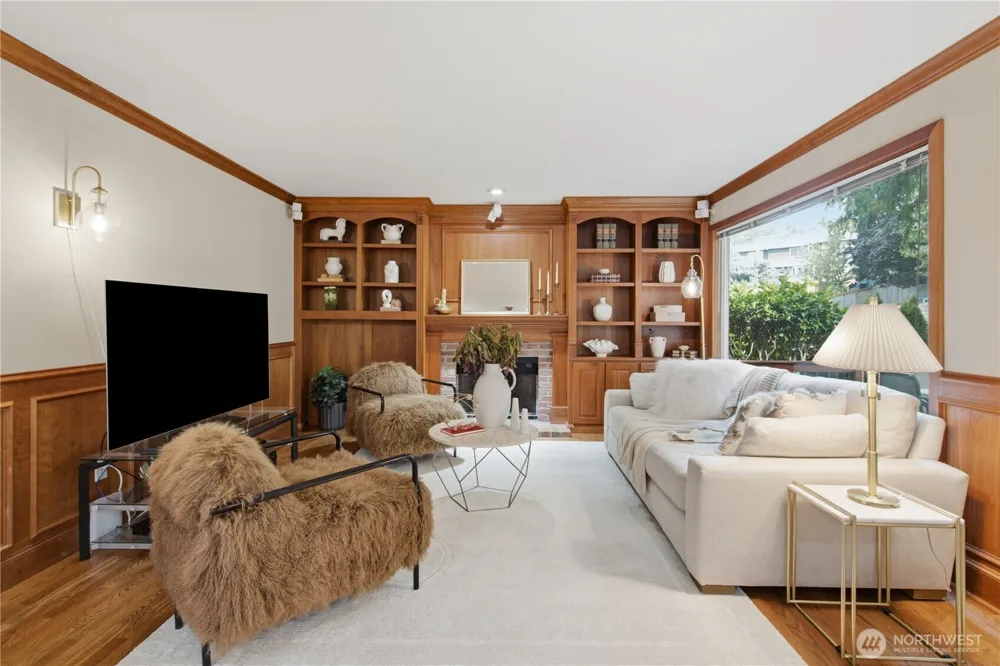 15430 SE 67th Pl Bellevue, WA 98006