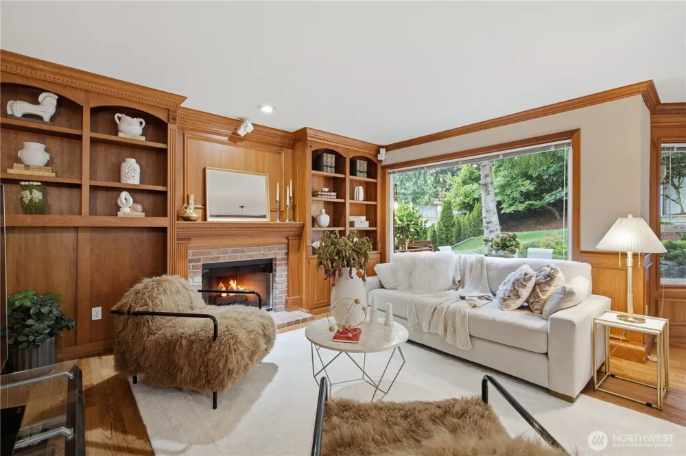 15430 SE 67th Pl Bellevue, WA 98006