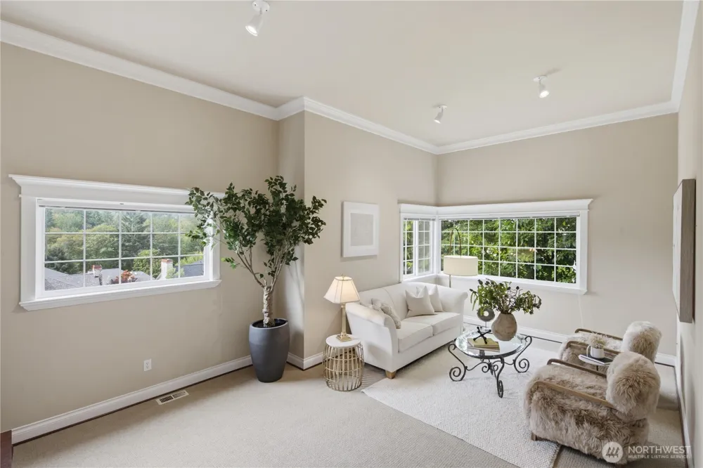 15430 SE 67th Pl Bellevue, WA 98006