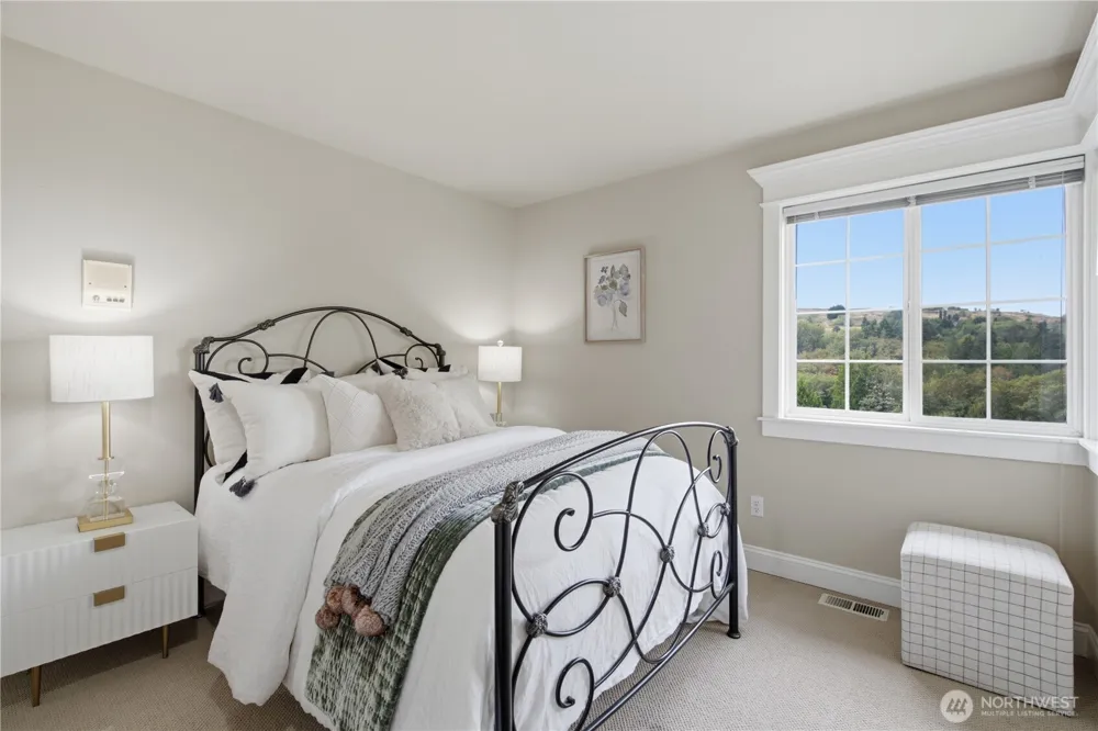 15430 SE 67th Pl Bellevue, WA 98006