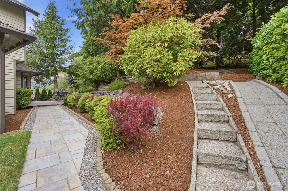 15430 SE 67th Pl Bellevue, WA 98006