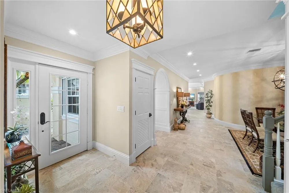 392 Carlton Place #3 Naples, FL 34108