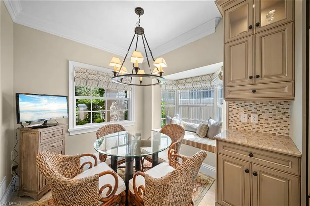 392 Carlton Place #3 Naples, FL 34108