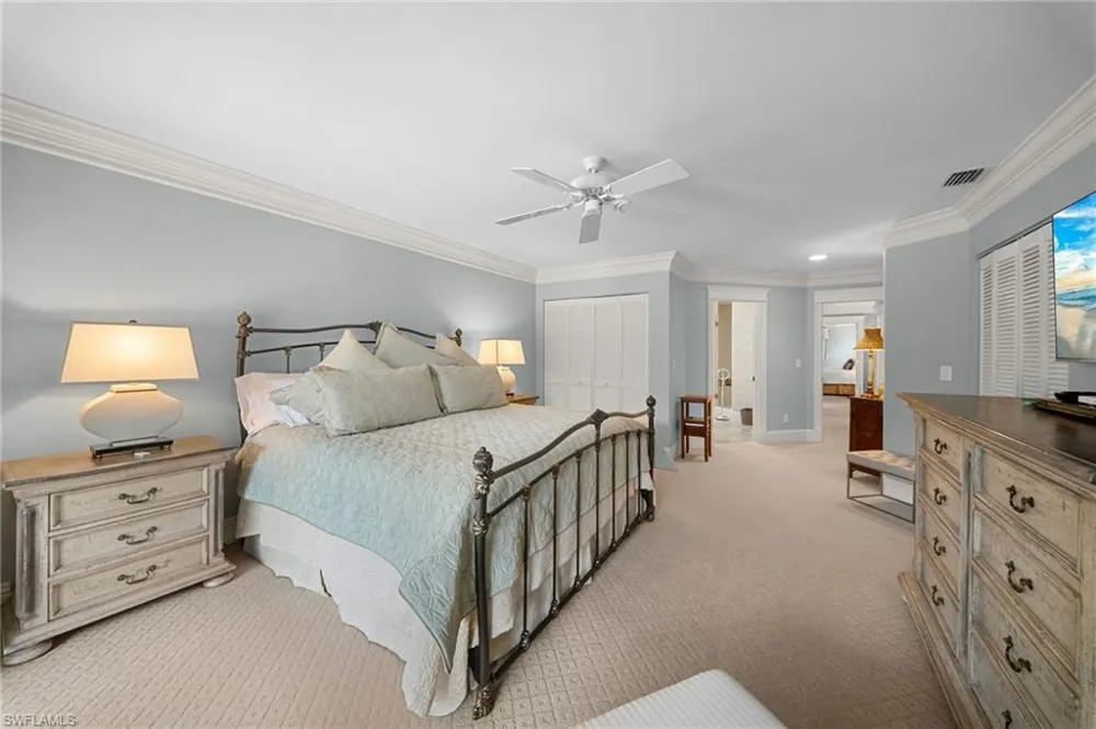 392 Carlton Place #3 Naples, FL 34108