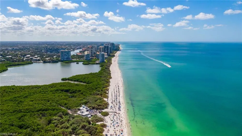 392 Carlton Place #3 Naples, FL 34108
