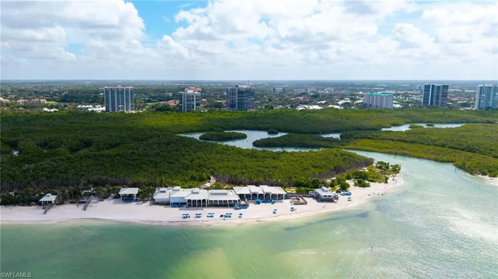 392 Carlton Place #3 Naples, FL 34108