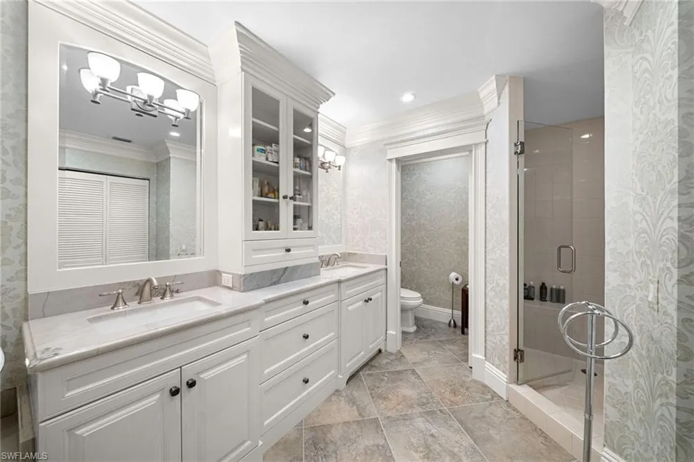 392 Carlton Place #3 Naples, FL 34108
