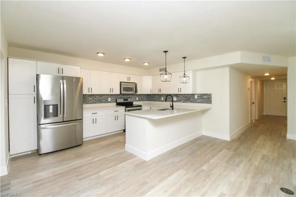 129 Forest Lakes Boulevard #129 Naples, FL 34105