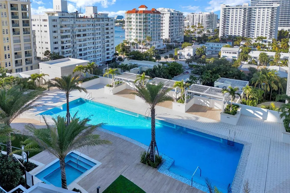 153 SEABREEZE BOULEVARD #902 Fort Lauderdale, FL 33304