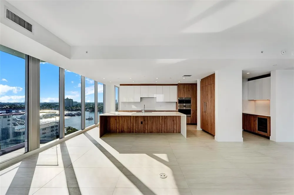153 SEABREEZE BOULEVARD #902 Fort Lauderdale, FL 33304