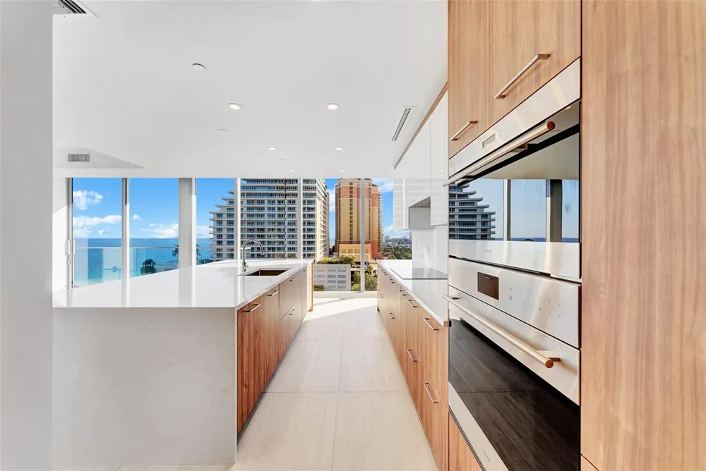 153 SEABREEZE BOULEVARD #902 Fort Lauderdale, FL 33304