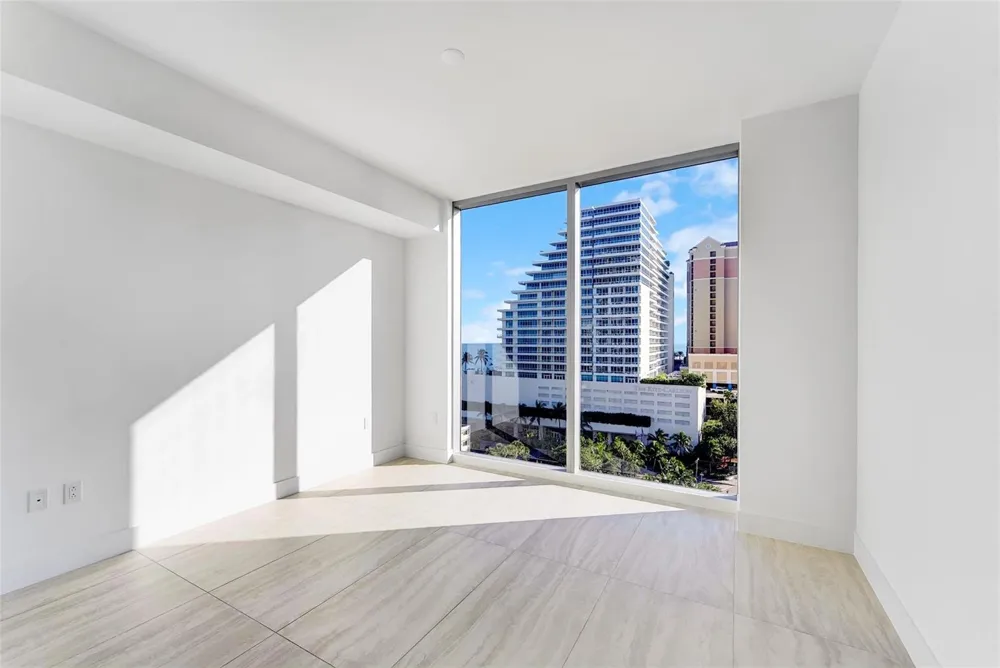 153 SEABREEZE BOULEVARD #902 Fort Lauderdale, FL 33304