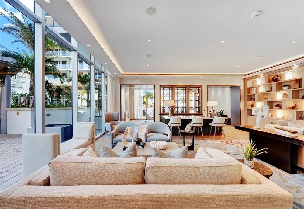 153 SEABREEZE BOULEVARD #902 Fort Lauderdale, FL 33304