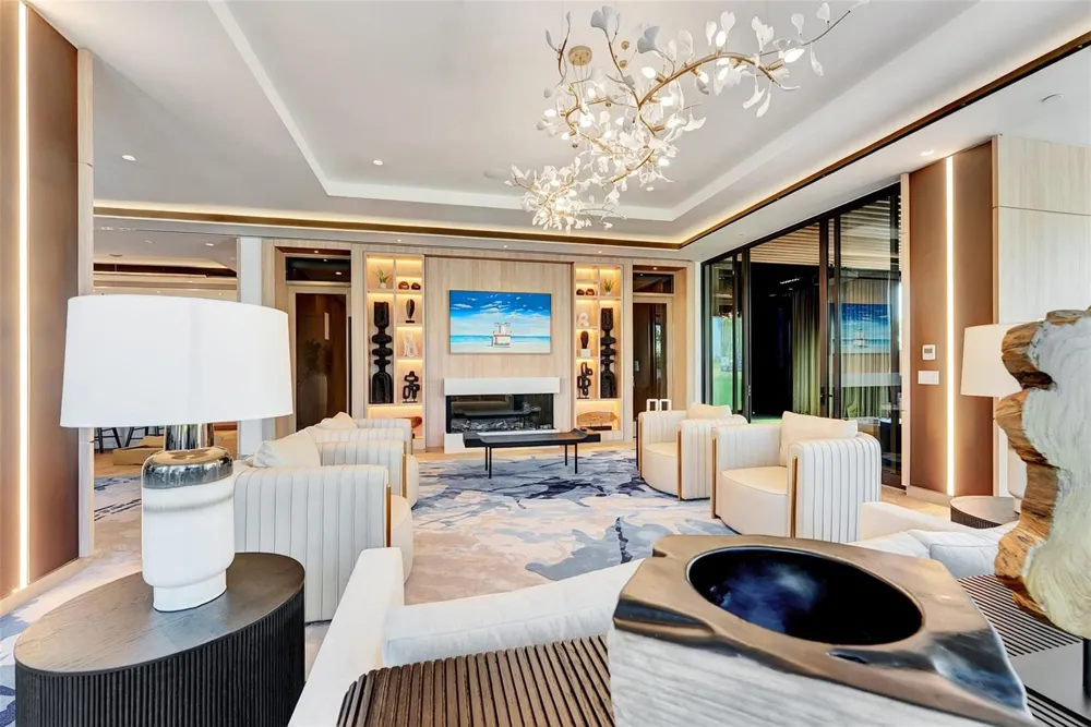 153 SEABREEZE BOULEVARD #902 Fort Lauderdale, FL 33304