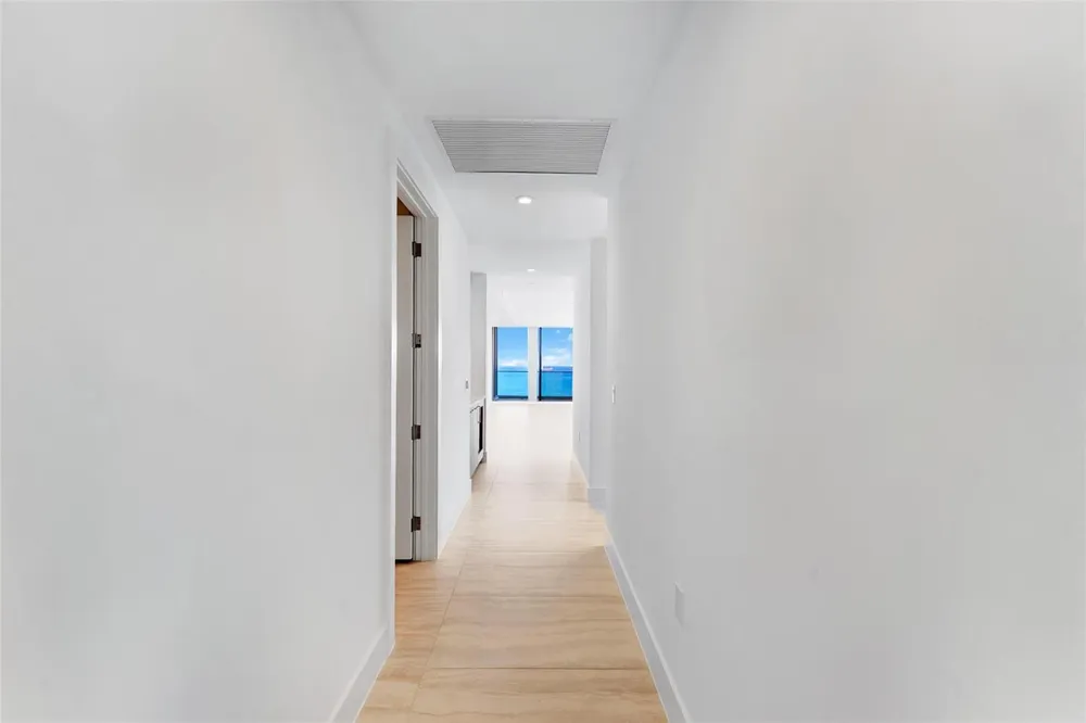 153 SEABREEZE BOULEVARD #902 Fort Lauderdale, FL 33304
