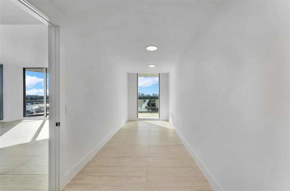 153 SEABREEZE BOULEVARD #902 Fort Lauderdale, FL 33304