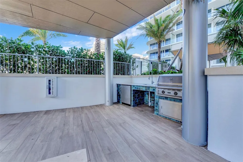 153 SEABREEZE BOULEVARD #902 Fort Lauderdale, FL 33304