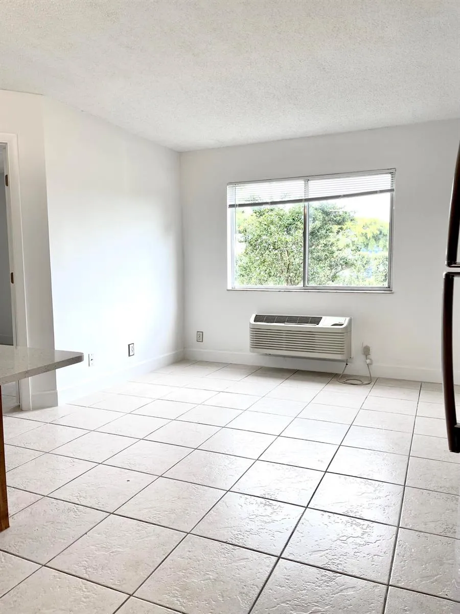 3822 University Drive #3822 Coral Springs, FL 33065