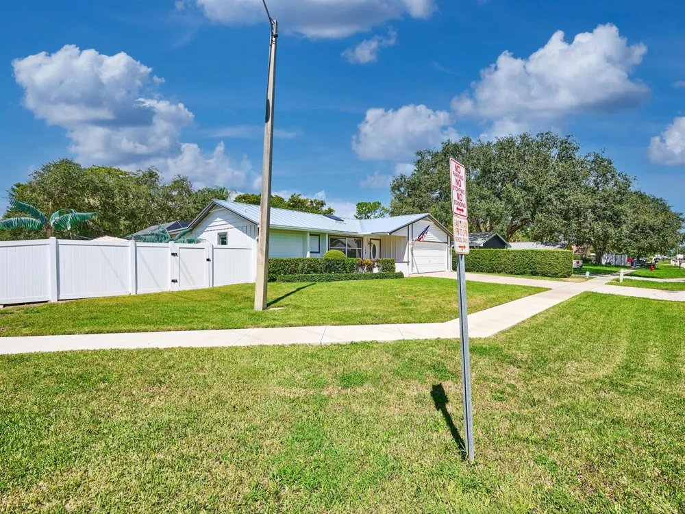 708 Weldwood Road Jupiter, FL 33458