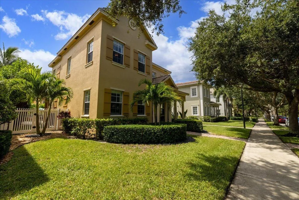 154 BANDON LANE Jupiter, FL 33458