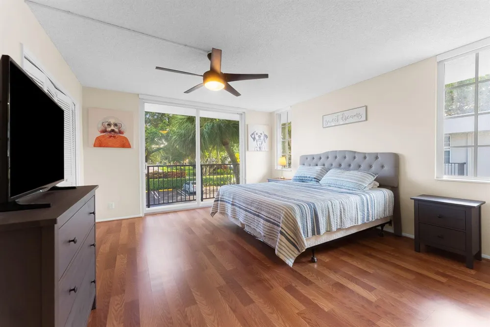 4007 Cypress Drive #208 Pompano Beach, FL 33069