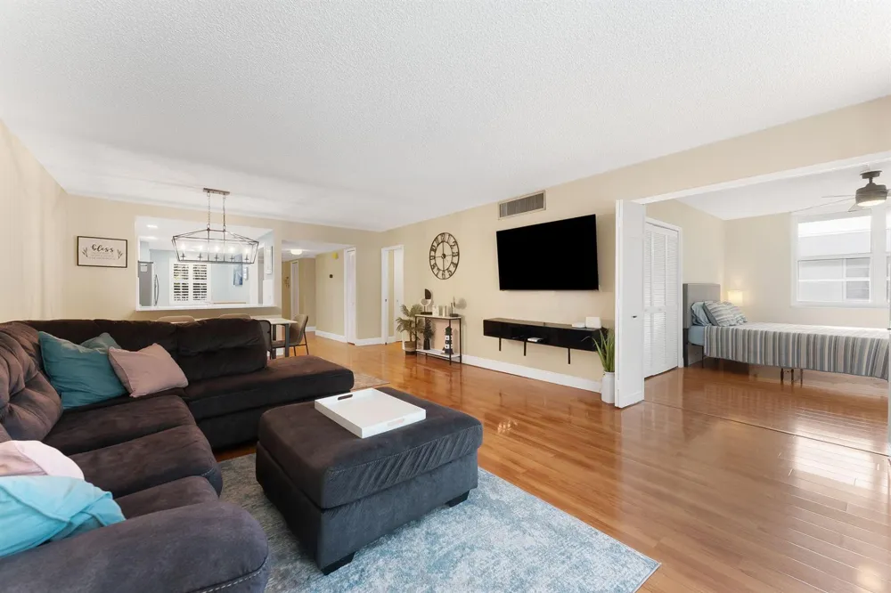 4007 Cypress Drive #208 Pompano Beach, FL 33069