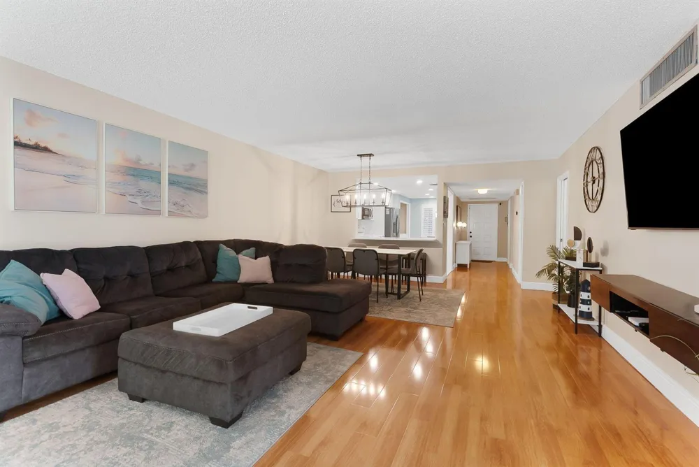 4007 Cypress Drive #208 Pompano Beach, FL 33069