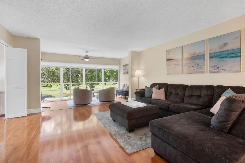 4007 Cypress Drive #208 Pompano Beach, FL 33069