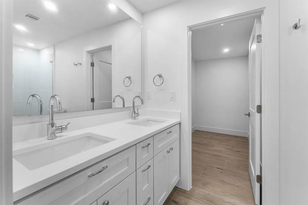 24 Russell Street Tequesta, FL 33469