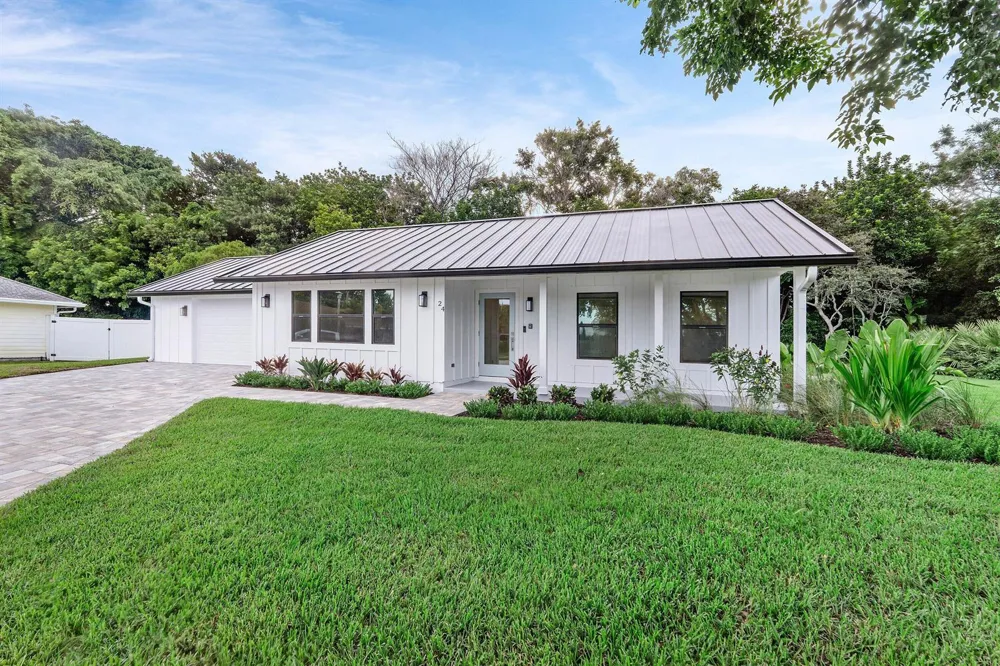 24 Russell Street Tequesta, FL 33469
