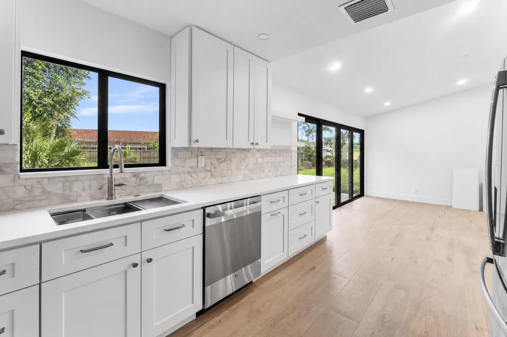 24 Russell Street Tequesta, FL 33469