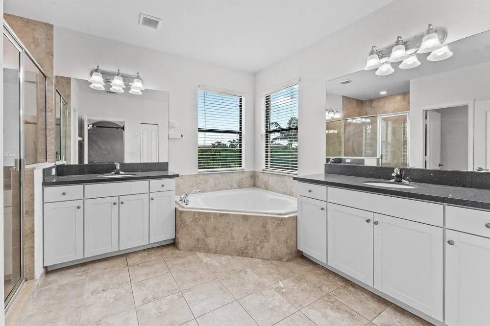 8826 Sea Chase Drive Lake Worth, FL 33467