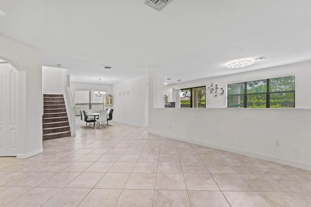 8826 Sea Chase Drive Lake Worth, FL 33467