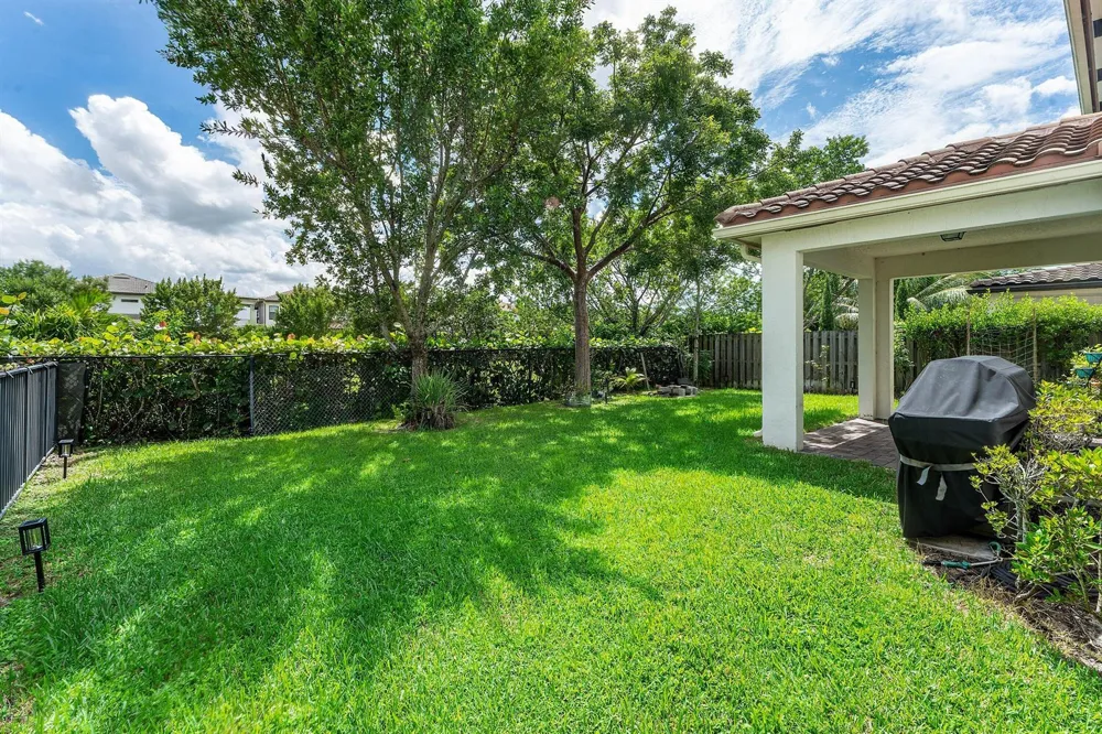 8826 Sea Chase Drive Lake Worth, FL 33467
