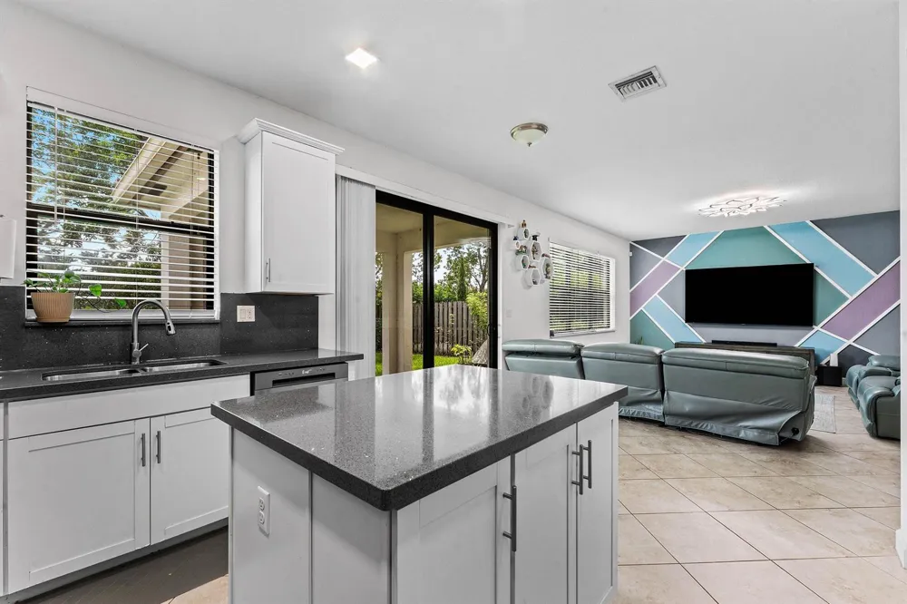 8826 Sea Chase Drive Lake Worth, FL 33467