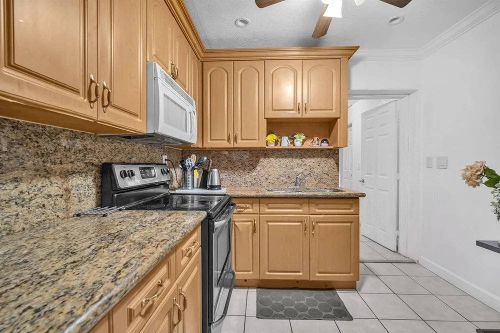 461 NW 17TH PLACE Fort Lauderdale, FL 33311