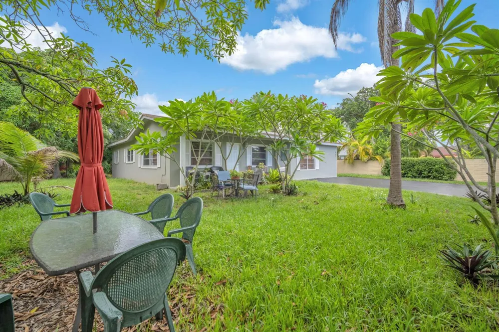 461 NW 17TH PLACE Fort Lauderdale, FL 33311