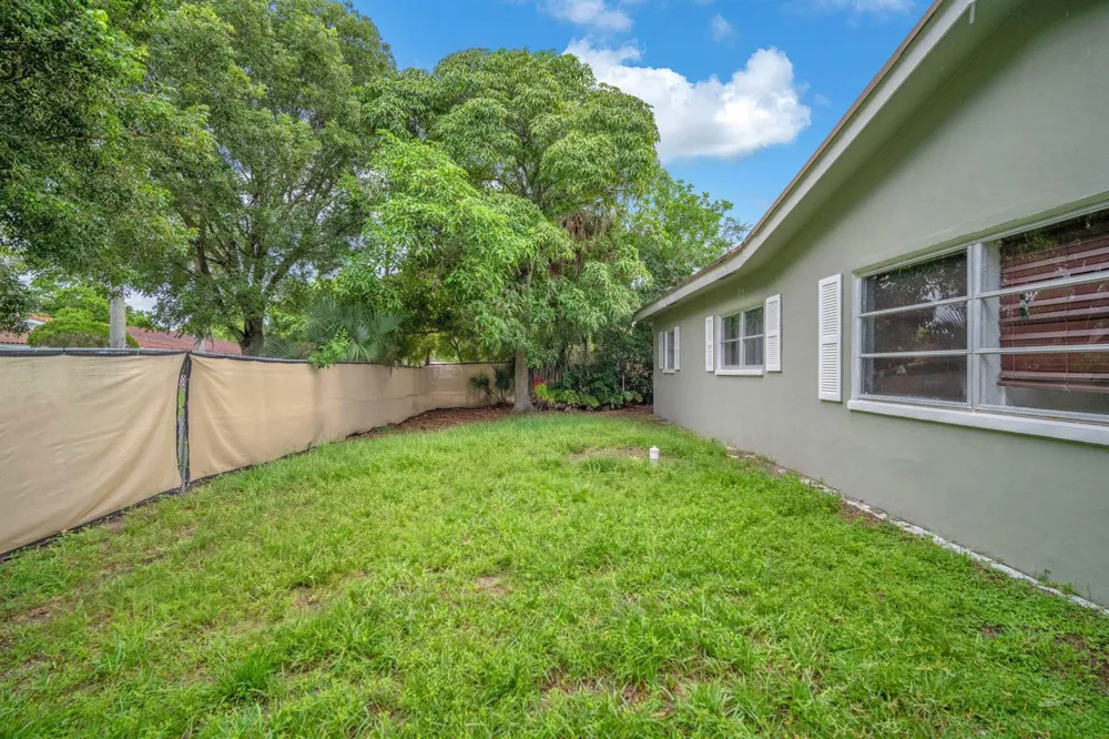 461 NW 17TH PLACE Fort Lauderdale, FL 33311