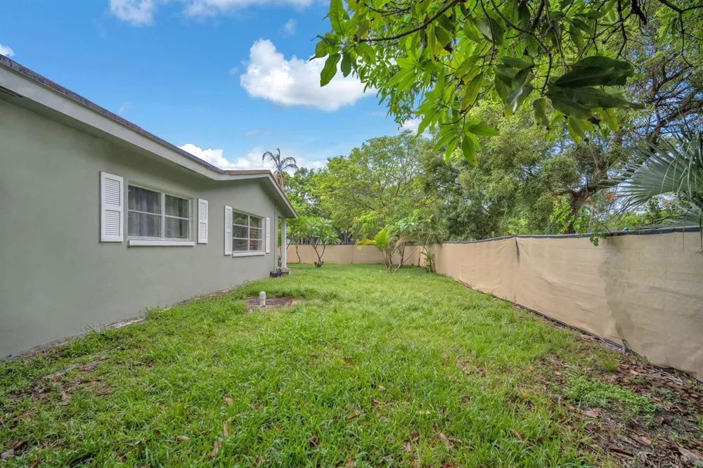 461 NW 17TH PLACE Fort Lauderdale, FL 33311