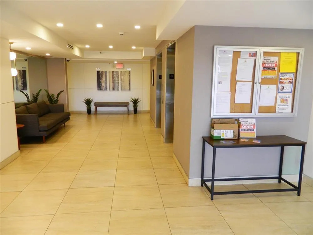 105 LAKE EMERALD DRIVE #711 Oakland Park, FL 33309