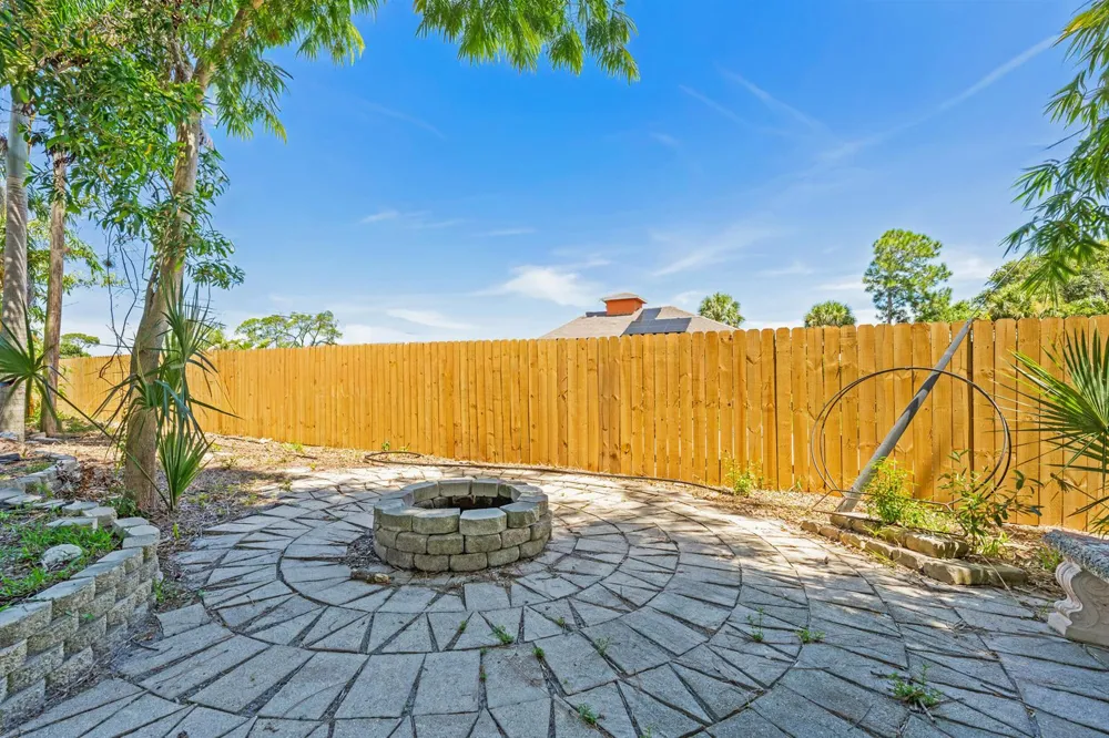 4800 MYRTLE DRIVE Fort Pierce, FL 34982