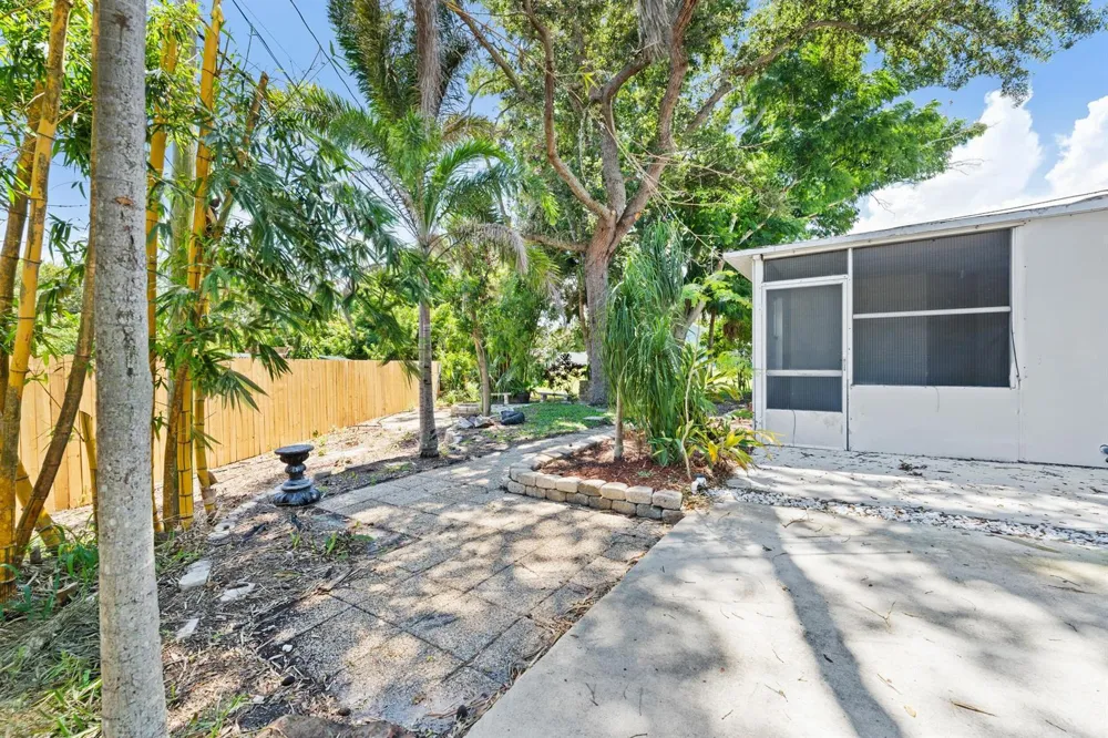 4800 MYRTLE DRIVE Fort Pierce, FL 34982