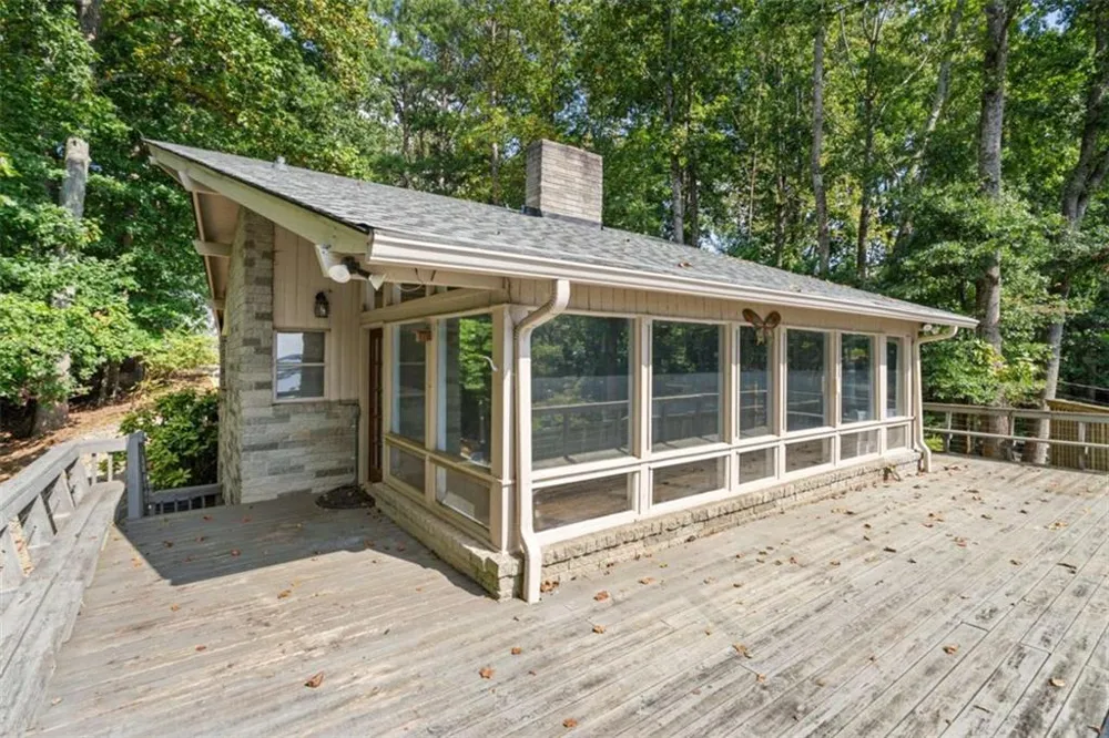 6442 Ford Road Flowery Branch, GA 30542
