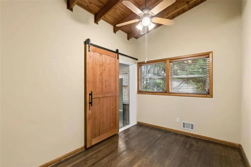 6442 Ford Road Flowery Branch, GA 30542
