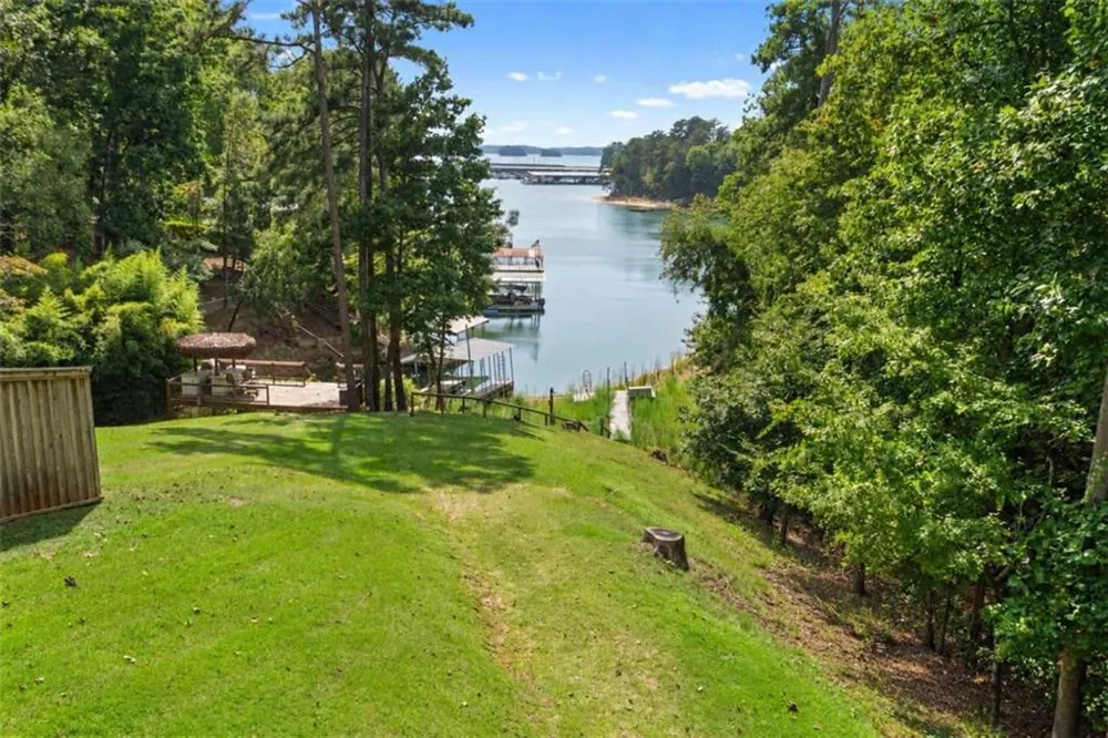 6442 Ford Road Flowery Branch, GA 30542