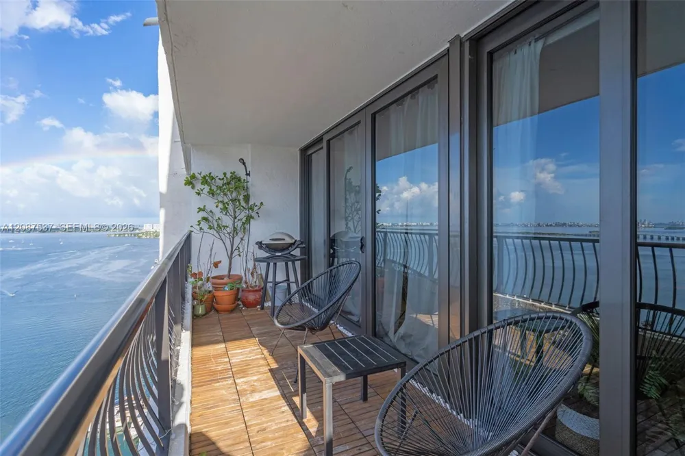 555 NE 15th St #PH-D Miami, FL 33132